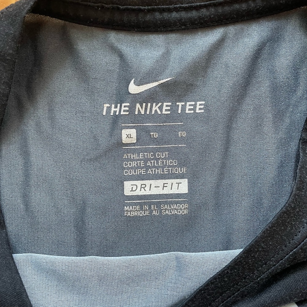 Nike Duke Men's Black and Blue Long Sleeve Shirt - Picture 5 of 6